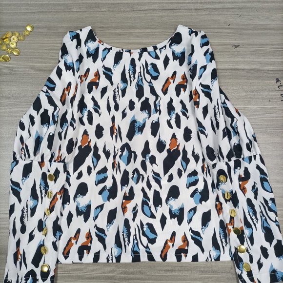 Leopard Print Crew Neck Casual Long Sleeve Blouse - Picture 4 of 6